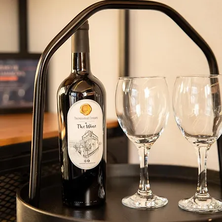 Botel The Homeboat Company Ponta Delgada-acores Ponta Delgada