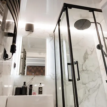 The Homeboat Company Ponta Delgada-acores Botel Ponta Delgada