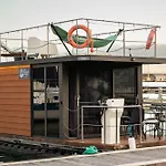 The Homeboat Company Ponta Delgada-acores Botel *