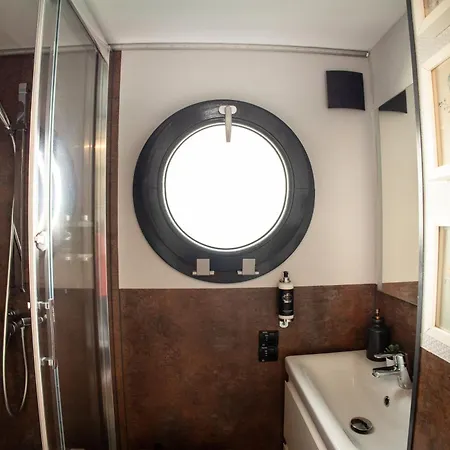 The Homeboat Company Ponta Delgada-acores Botel