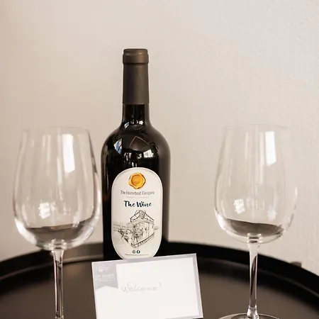 The Homeboat Company Ponta Delgada-acores Botel *