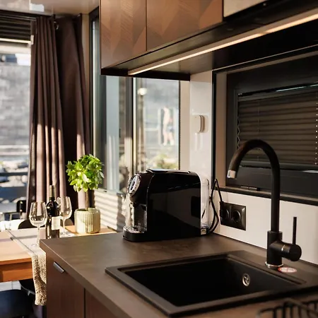 The Homeboat Company Ponta Delgada-acores Ponta Delgada (Sao Miguel)