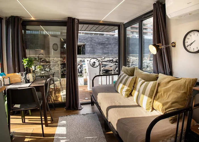 The Homeboat Company Ponta Delgada-acores * Ponta Delgada (Sao Miguel)