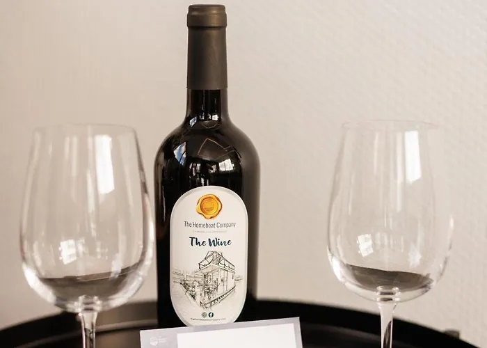 The Homeboat Company Ponta Delgada-acores Botel *