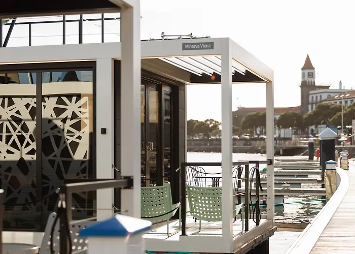 Botel The Homeboat Company Ponta Delgada-acores *