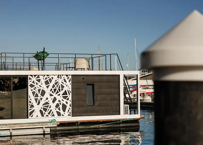 The Homeboat Company Ponta Delgada-acores Botel