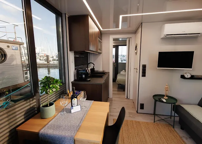 Botel The Homeboat Company Ponta Delgada-acores