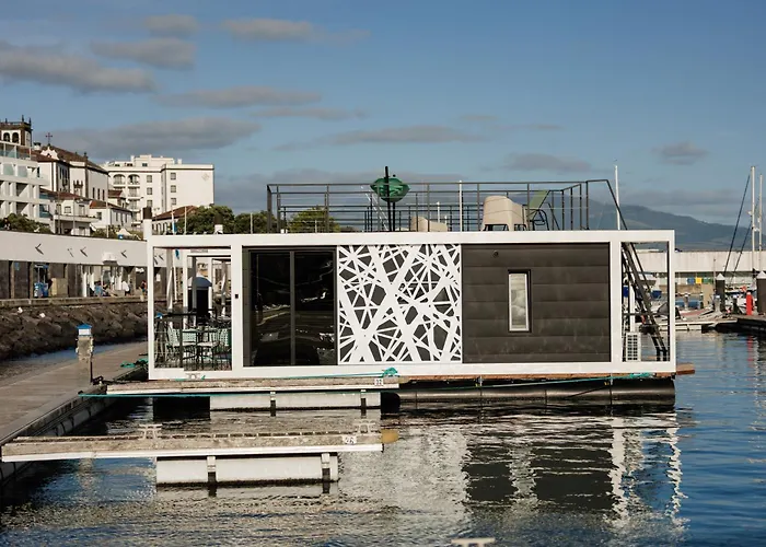 The Homeboat Company Ponta Delgada-acores * Ponta Delgada (Sao Miguel)